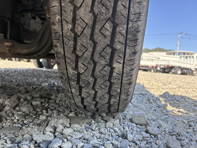 いすゞ エルフ 小型 平ボディ KR-NHR69(113156) 40枚目