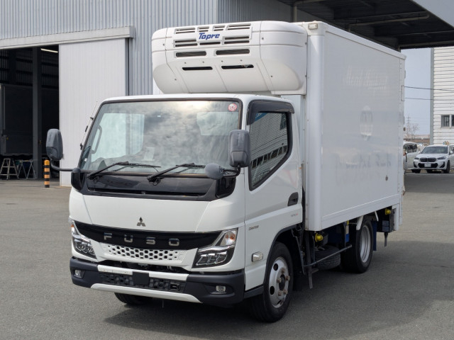 三菱ふそう キャンター 小型 冷蔵冷凍バン 2PG-FBAV0(103987) 1枚目