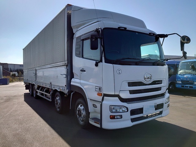 UDトラックス（日産） クオン 大型 ウィング PKG-CG4ZA(8946) 2枚目