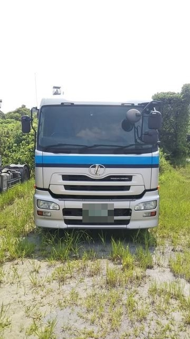 UDトラックス（日産） クオン 大型 トラクタ PKG-GK4XAD(3570) 2枚目