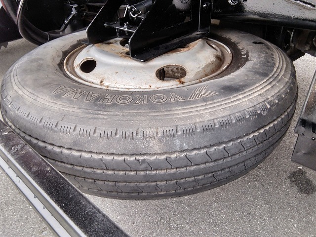 いすゞ エルフ 小型 平ボディ（クレーン付） PB-NKR81AR(12595) 71枚目