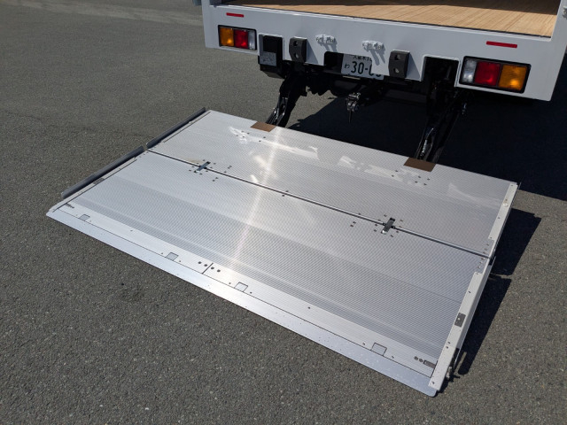 Mitsubishi Fuso fighter Middle Wing body 2KG-FK65F(104739) 10枚目