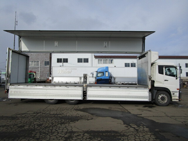 UDトラックス（日産） クオン 大型 冷蔵冷凍ウィング QPG-CD5ZA(37172) 9枚目