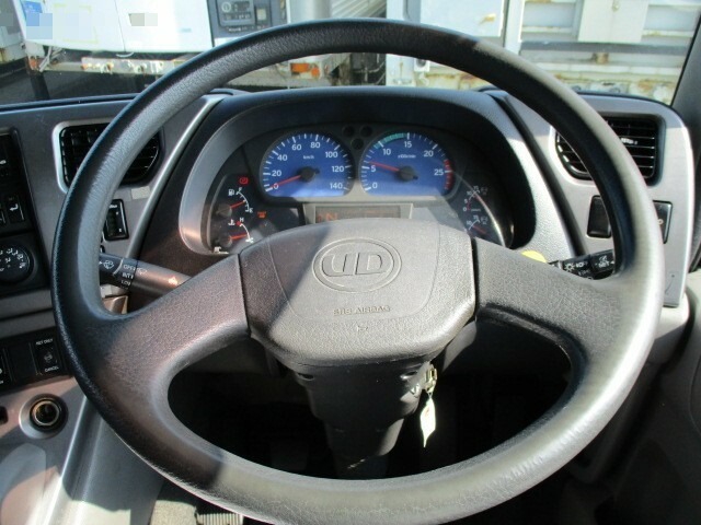 UDトラックス（日産） クオン 大型 冷蔵冷凍バン PKG-CD4ZA(6797) 23枚目