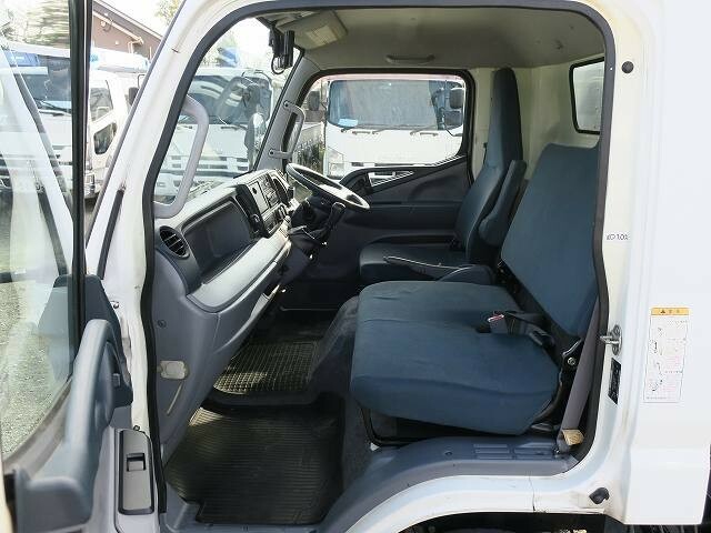 三菱ふそう キャンター 小型 バン TKG-FEB50(35627) 23枚目