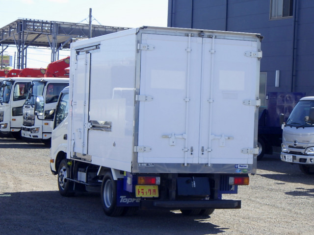 日野 デュトロ 小型 冷蔵冷凍バン 2RG-XZC605M(110078) 7枚目