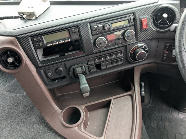 日野 プロフィア 大型 冷蔵冷凍バン 2DG-FS1AHG(105663) 28枚目