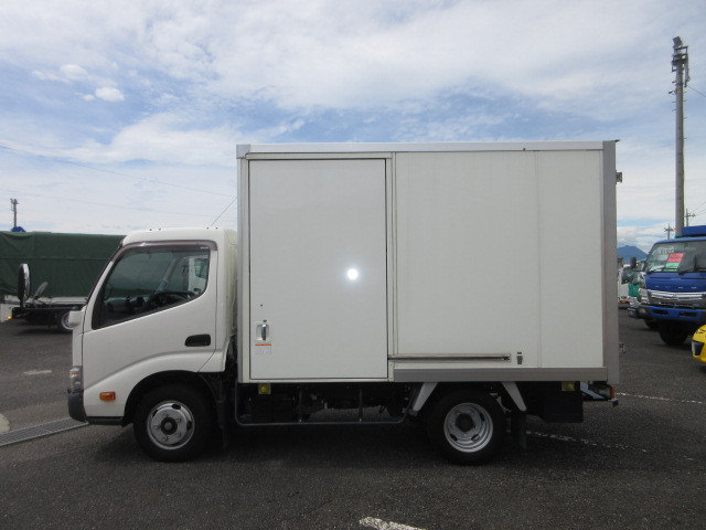 トヨタ ダイナ 小型 バン 2RG-XZC605(111647) 5枚目