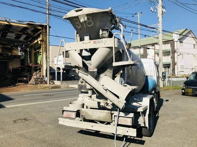 日野 デュトロ 小型 ミキサー車 BDG-XZU304E(10303) 4枚目