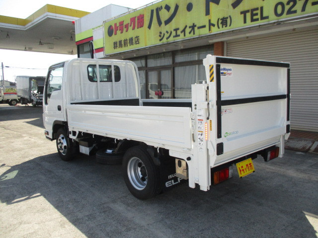 いすゞ エルフ 小型 平ボディ 2RG-NJR88A(102657) 32枚目