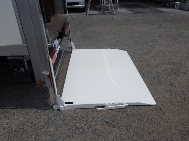 トヨタ トヨエース 小型 バン TKG-XZU655(110666) 26枚目