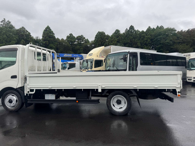 日野 デュトロ 小型 平ボディ TPG-XZU710M(112335) 9枚目