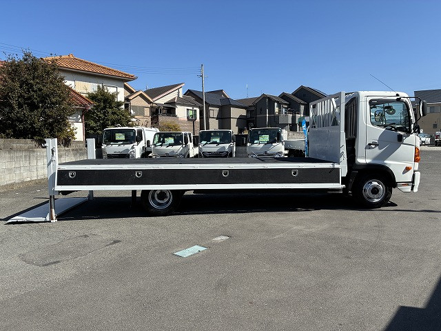 日野 レンジャー 中型 平ボディ TKG-FC7JJAA(100927) 12枚目