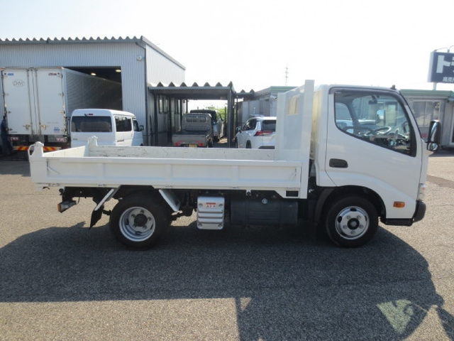 トヨタ ダイナ 小型 土砂ダンプ 2RG-XZC600D(109800) 8枚目