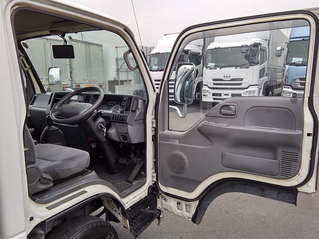 いすゞ エルフ 小型 冷蔵冷凍バン SKG-NHR85AN(8951) 39枚目