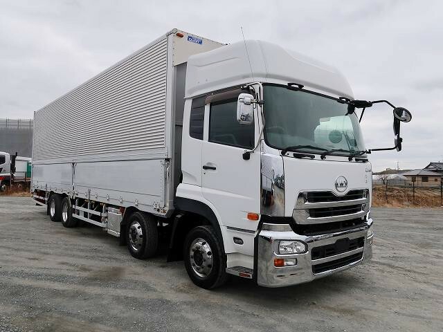 UDトラックス（日産） クオン 大型 ウィング QPG-CG5ZA(39343) 2枚目