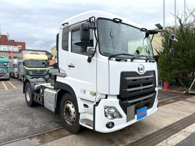 Nissan UD quon Large Tractor 2PG-GK5AAB(102694) 2枚目