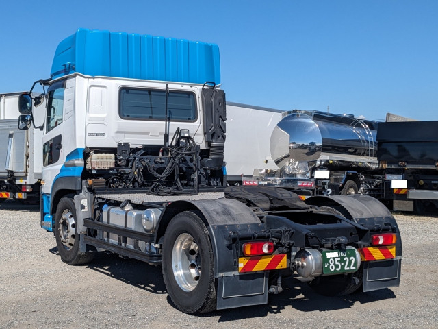 UDトラックス（日産） クオン 大型 トラクタ 2PG-GK5AAD(113518) 3枚目