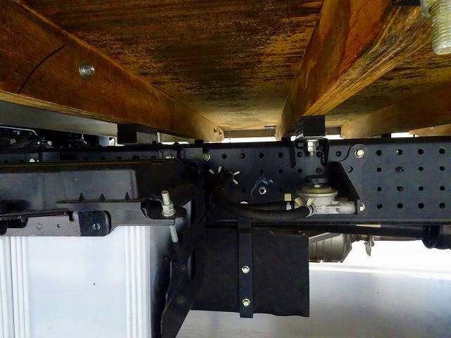 いすゞ エルフ 小型 平ボディ 2RG-NPR88AC(112805) 33枚目