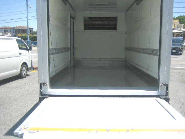 Isuzu elf Small Freezer box_body TKG-NPR85AN(105942) 24枚目