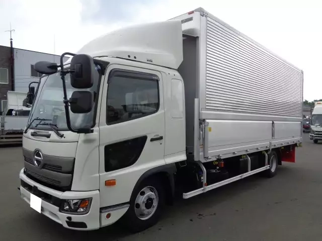 Hino ranger Small Aluminium Wing body 2PG-FD2ABG(62704) 1枚目