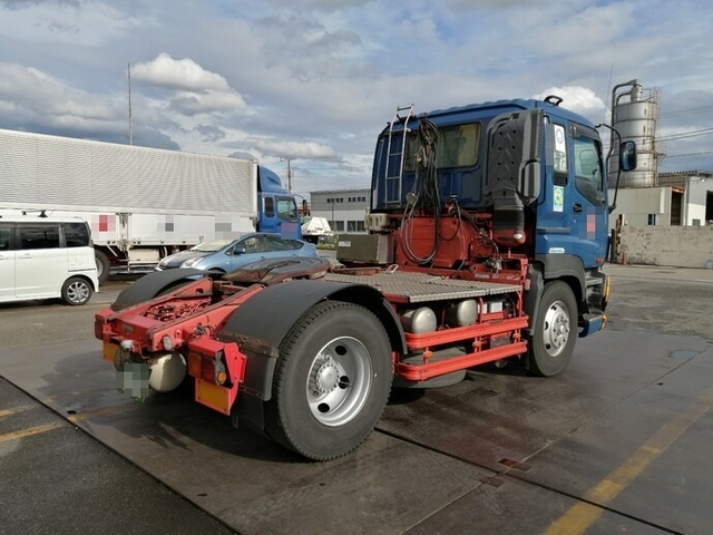 いすゞ ギガ 大型 トラクタ PJ-EXD52D6(4222) 4枚目