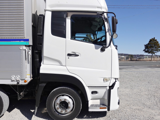 UDトラックス（日産） クオン 大型 ウィング 2PG-CG5CA(100847) 7枚目