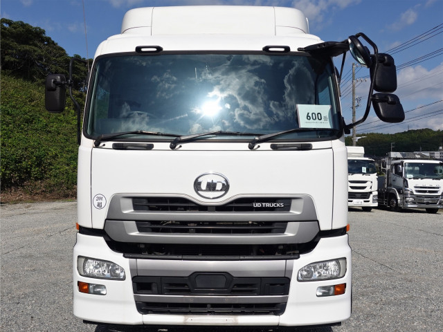 UDトラックス（日産） クオン 大型 冷蔵冷凍バン QPG-CD5ZA(112957) 3枚目