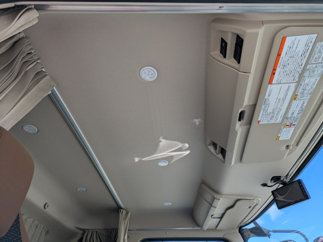 日野 レンジャー 中型 冷蔵冷凍バン 2KG-FD2ABG(105700) 32枚目