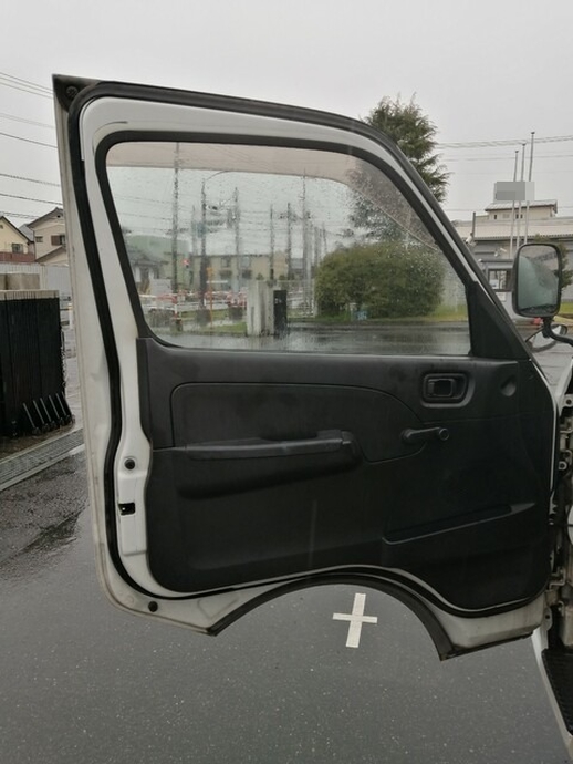 日産自動車 キャラバン その他 Translation missing: ja.item.body_keijou_enum.body_keijou_one_box ADF-VWE25(5640) 28枚目