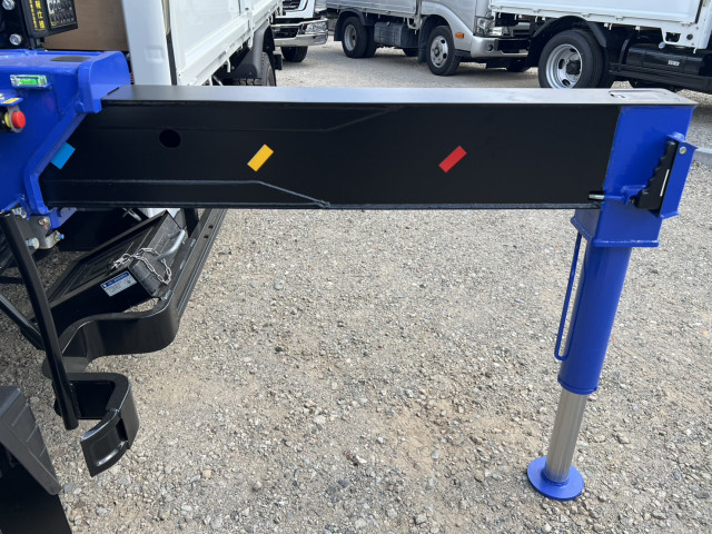 三菱ふそう キャンター 小型 平ボディ（クレーン付） 2RG-FEAV0(105961) 17枚目