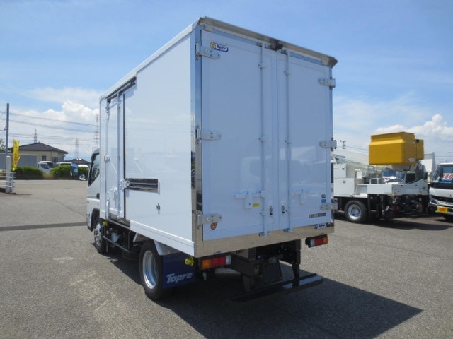 Mitsubishi Fuso canter Small Freezer box_body 2RG-FBAV0(106614) 5枚目