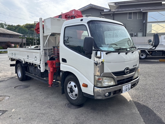 日野 デュトロ 小型 平ボディ（クレーン付） SKG-XZU650M(108149) 3枚目