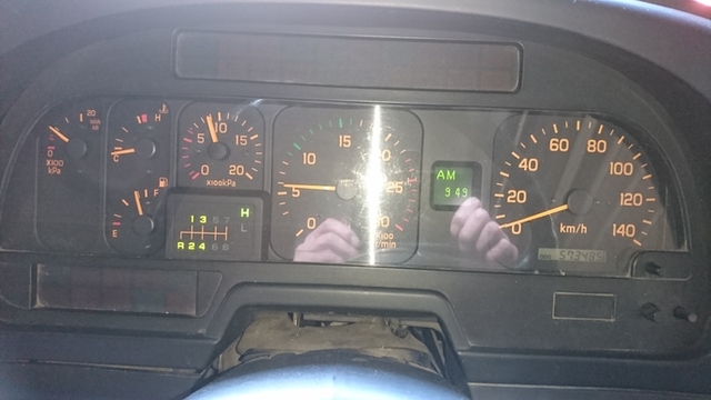 いすゞ ギガ 大型 トラクタ KL-EXZ52J3(2925) 28枚目