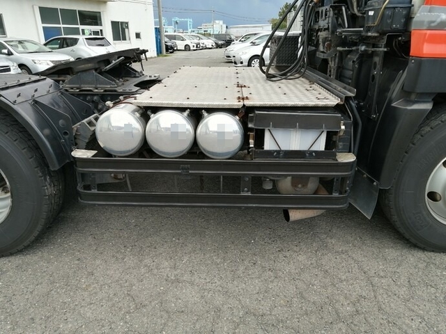 UDトラックス（日産） クオン 大型 トラクタ AKG-GK4XAB(5650) 19枚目