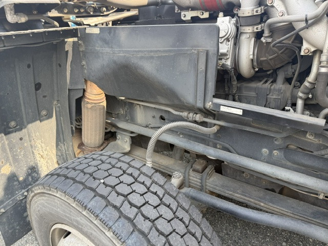 UDトラックス（日産） クオン 大型 Translation missing: ja.item.body_keijou_enum.body_keijou_carrier_other QKG-CG5ZA(110783) 31枚目