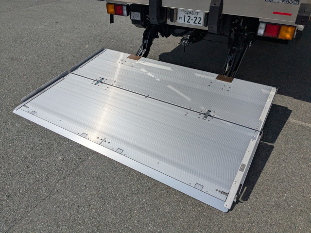 三菱ふそう ファイター 中型 冷蔵冷凍バン 2KG-FK65F(113593) 39枚目