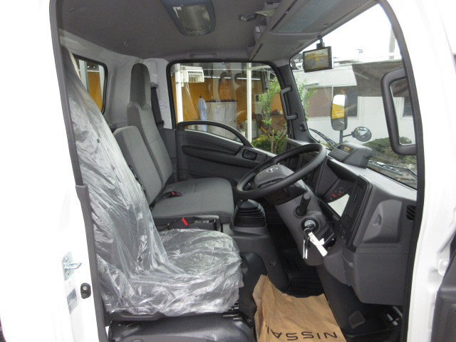 日産自動車 アトラス 小型 平ボディ 2WG-APS88AC(113175) 14枚目