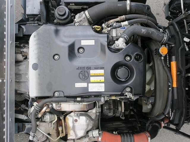 いすゞ エルフ 小型 バン TKG-NLR85AN(37075) 9枚目