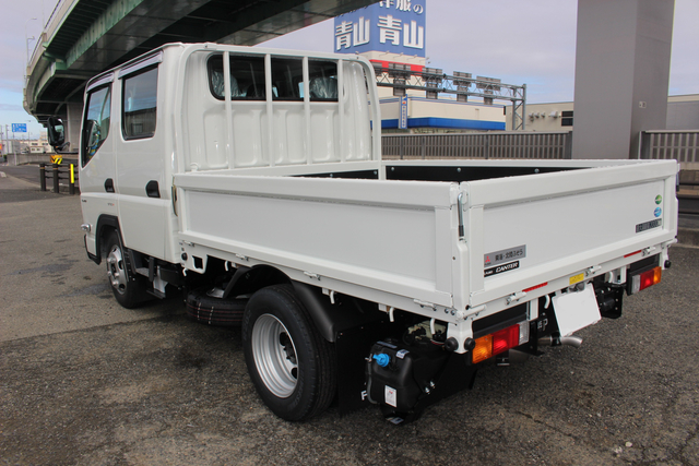 三菱ふそう キャンター 小型 Wキャブ 2RG-FBA20(105011) 4枚目
