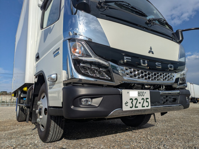 三菱ふそう キャンター 小型 冷蔵冷凍バン 2RG-FBAV0(113802) 5枚目