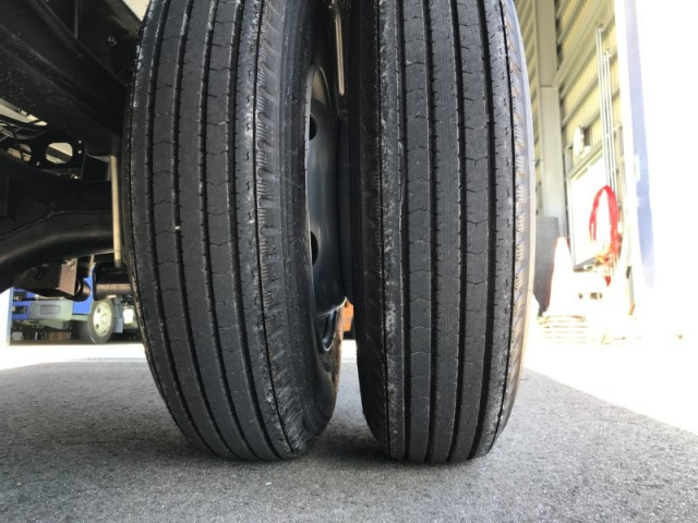 日野 デュトロ 小型 平ボディ（クレーン付） 2WG-XZU713M(112799) 29枚目
