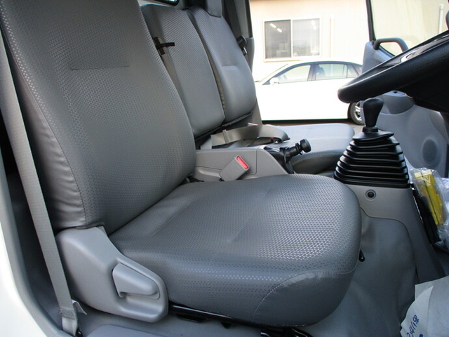 日野 デュトロ 小型 コンテナ専用車 2RG-XZU605M(9573) 19枚目