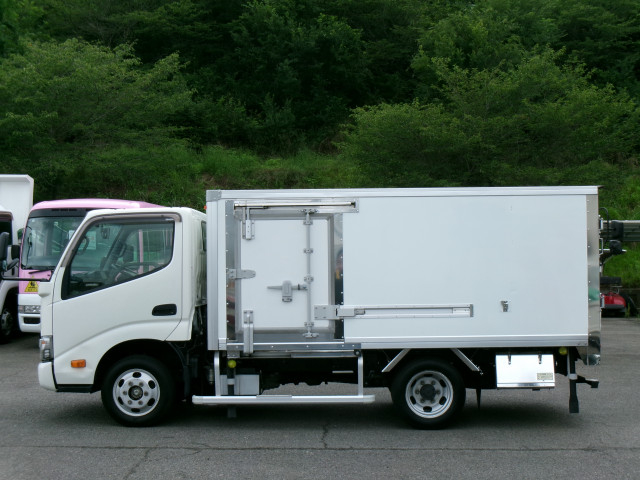 トヨタ ダイナ 小型 冷蔵冷凍バン LDF-KDY231(109378) 3枚目