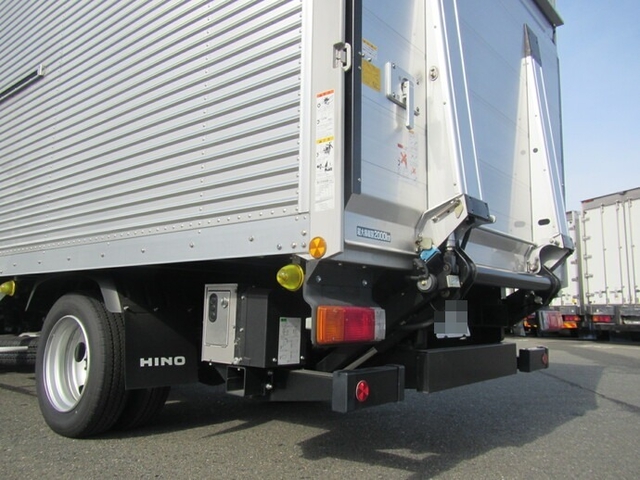 日野 デュトロ 小型 バン 2RG-XZU710M(8012) 44枚目