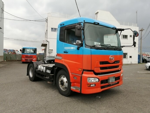 UDトラックス（日産） クオン 大型 トラクタ AKG-GK4XAB(5650) 1枚目
