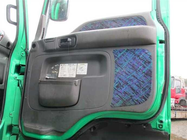 いすゞ ギガ 大型 トラクタ PDG-EXZ52J8(37777) 23枚目
