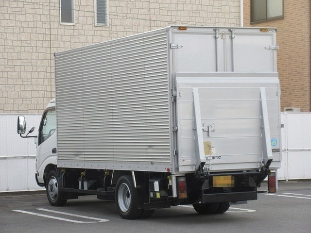 トヨタ ダイナ 小型 バン PB-XZU341(6626) 3枚目