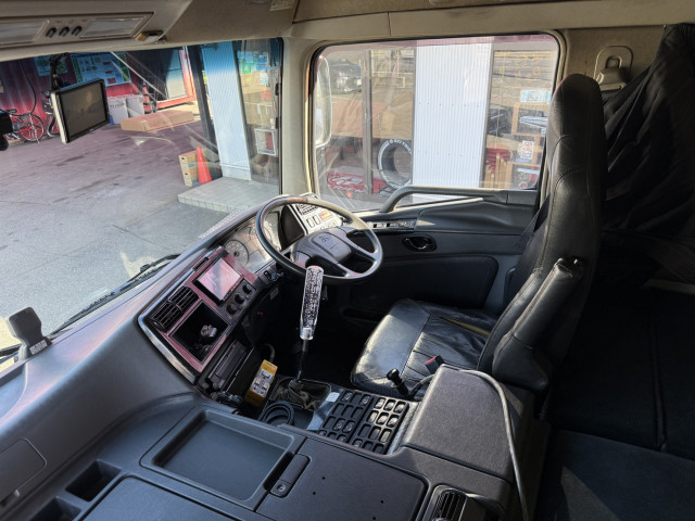 三菱ふそう スーパーグレート 大型 コンテナ専用車 QKG-FV50VZ(112115) 29枚目