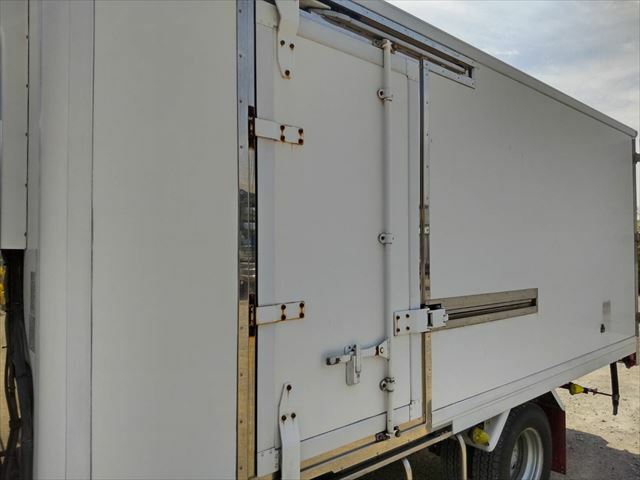 いすゞ エルフ 小型 冷蔵冷凍バン KR-NPR72LAV(9392) 27枚目